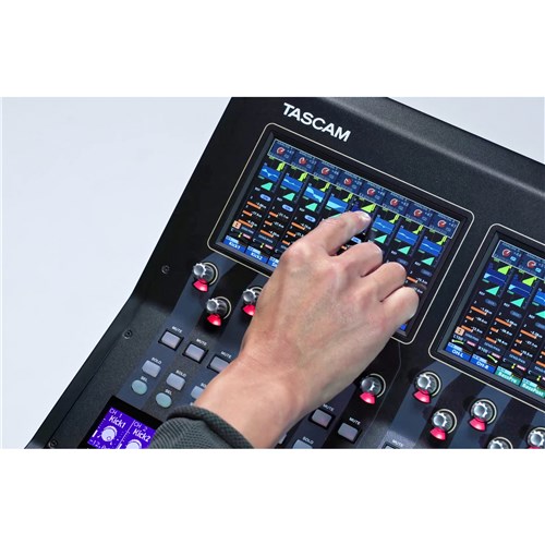 EC_Sonicview_24_16_touchscreen_04